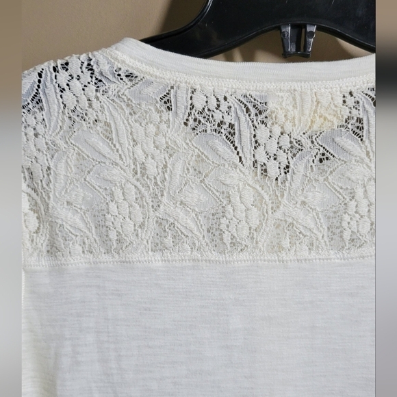 bleu gray off white longsleeve lace detailed Medium 1/2 button down crew neck - Picture 5 of 6